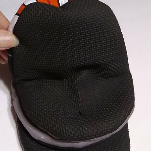 Nwt 2 Pack Oversized Mini Mitts - Picture 3 of 6